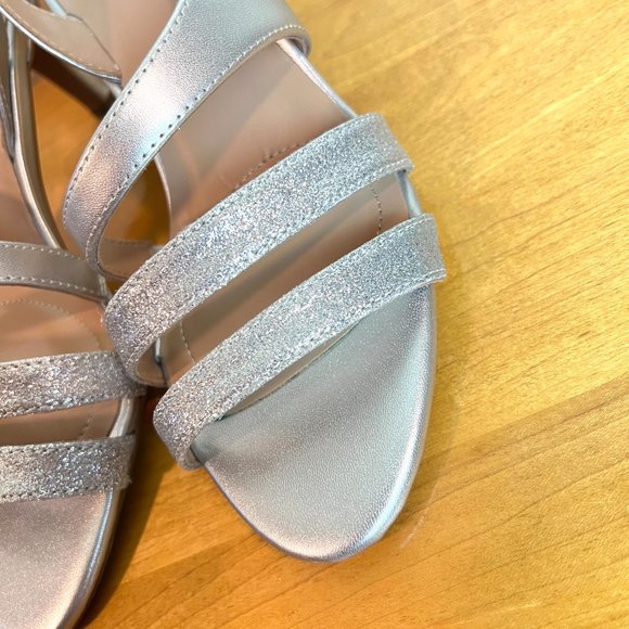 Naturalizer Women Taimi Silver Strappy Dress Sandals Heels Shoes 8.5 NEW‎ - Picture 5 of 13